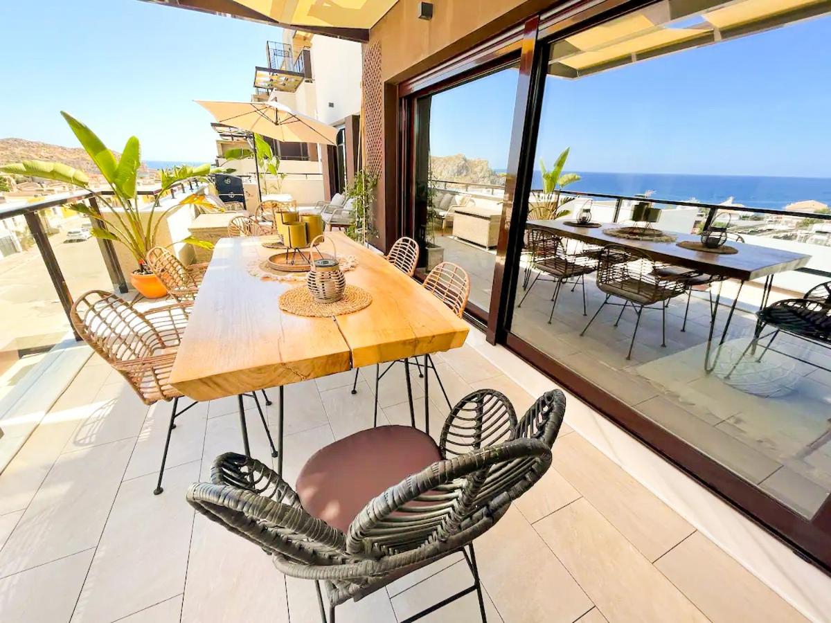 Luxury Designer Apartment - Unbeatable Sea Views Агілас Екстер'єр фото