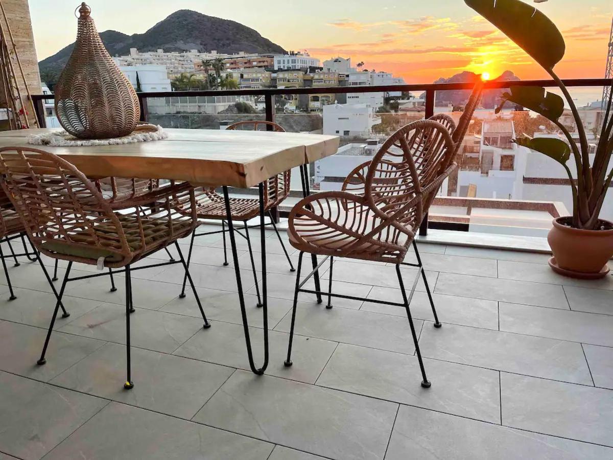 Luxury Designer Apartment - Unbeatable Sea Views Агілас Екстер'єр фото